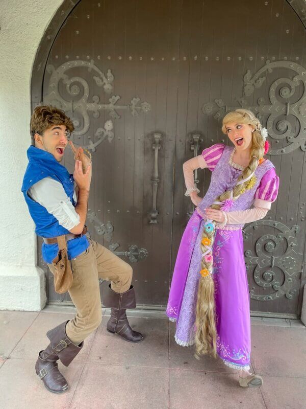 Flynn Rider and Rapunzel (2)